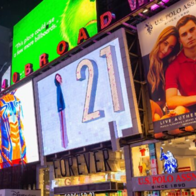 DOOH centre-ville street marketing